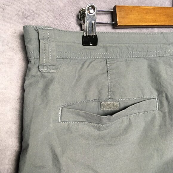 Columbia Mens Shorts size 38 Casual Pockets Lightweight Cotton Blue Gray - Picture 10 of 10